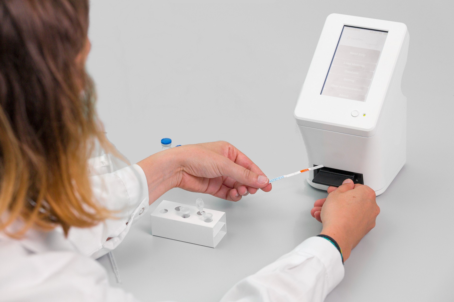 New Lateral Flow Reader RapidScan ST5-W as a single platform validated for multiple food and environmental rapid tests
